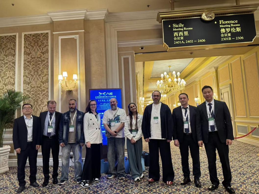 2025.12.4-我会成功组织俄罗斯采购团参与2025全球智能机械与电子产品博览会